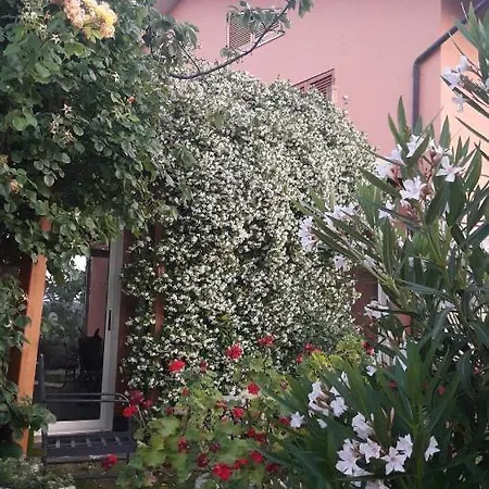 Poggio La Grognola 3*
