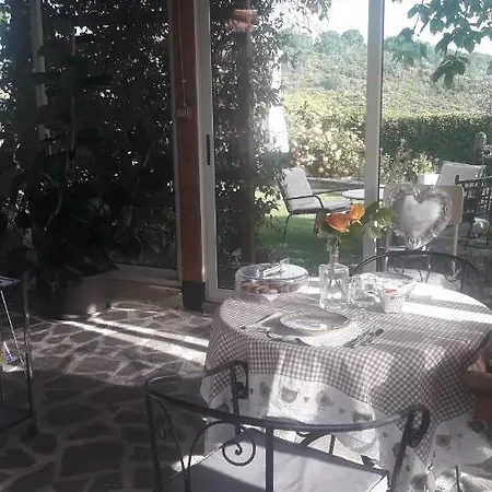 Poggio La Grognola Alojamento de Acomodação e Pequeno-almoço Cannara