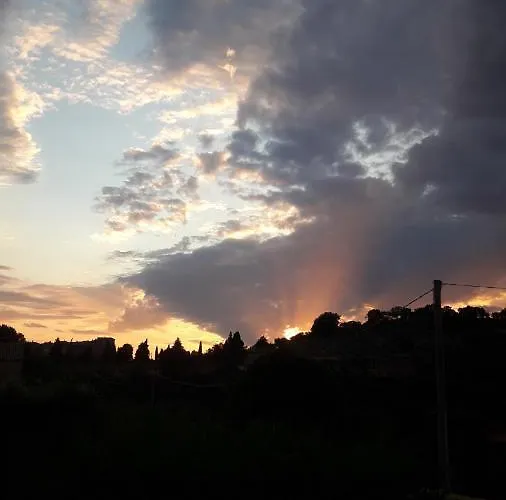 Bed and Breakfast Poggio La Grognola 3*